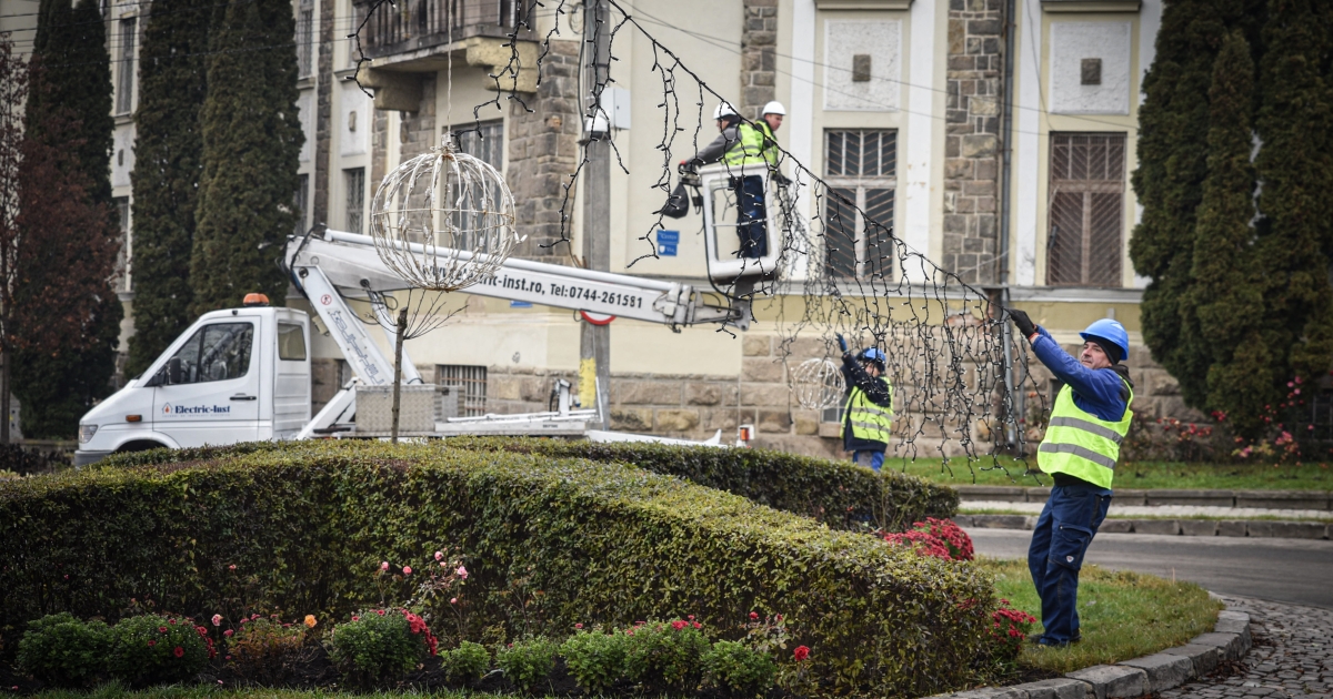 Halványabban ragyognak